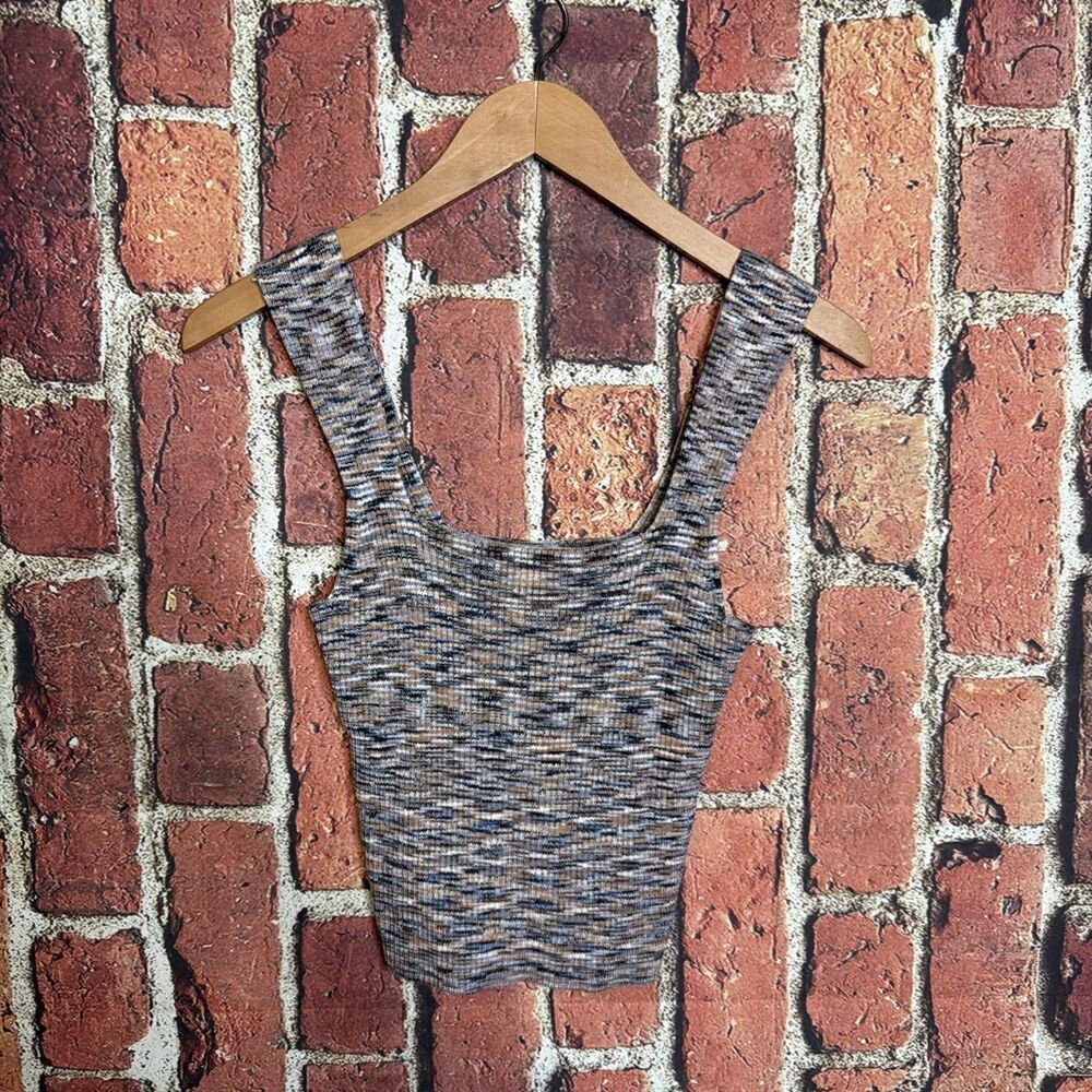 Women’s Abercrombie and Fitch square neck cropped Tank Knit Medium